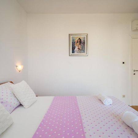 Apartment Toma Подстрана Екстериор снимка